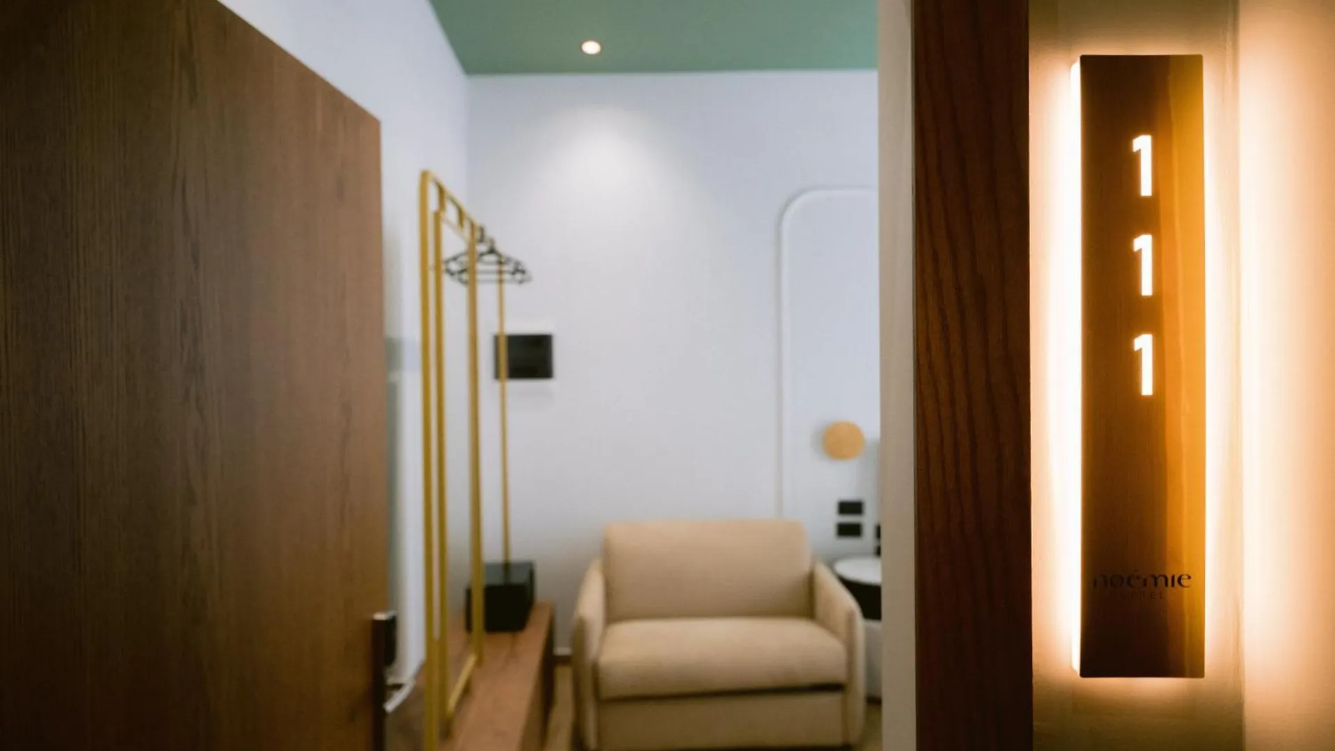 Noemie Hotel Himare