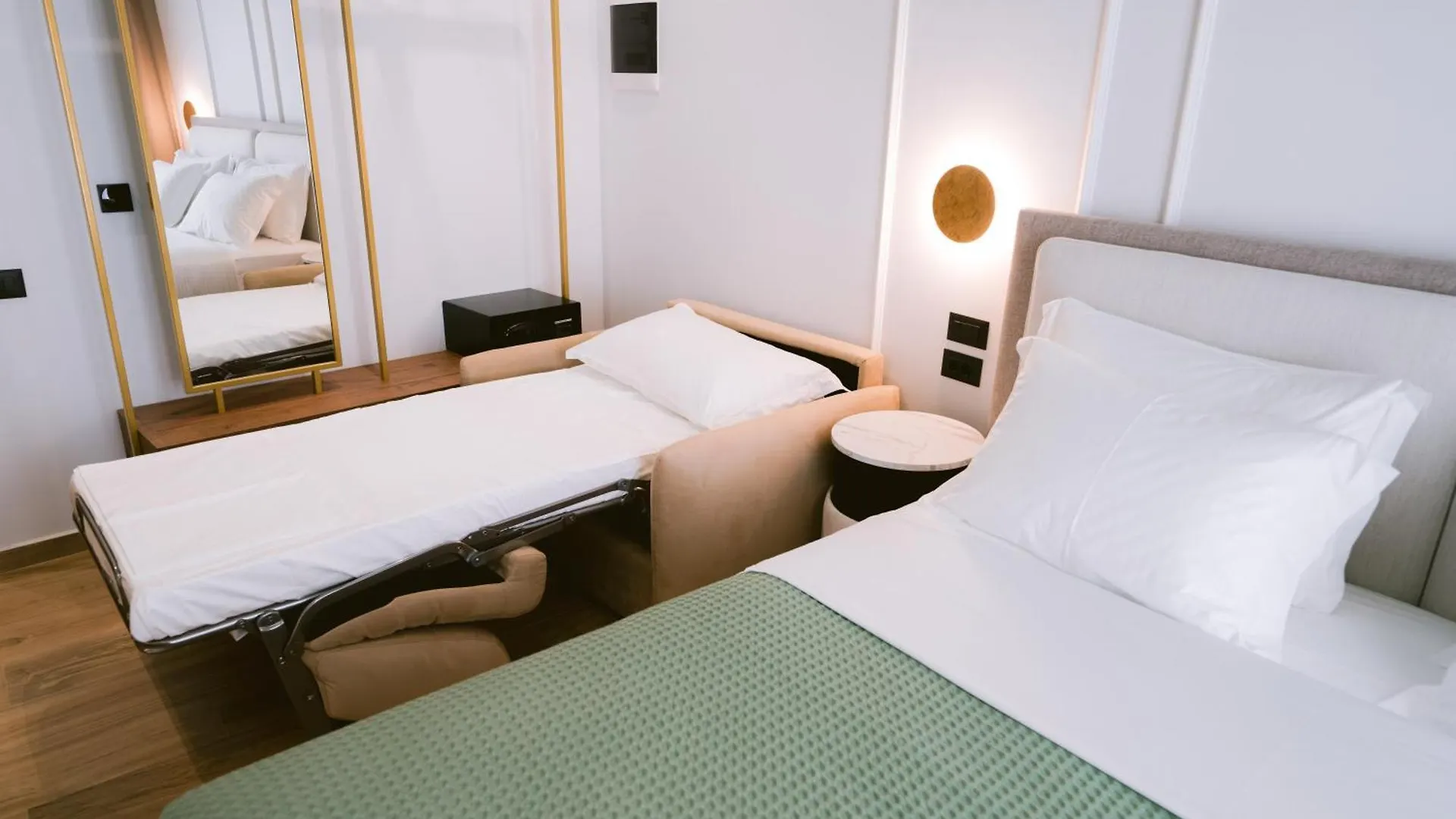 Noemie Hotel Himare 4*,  Albania