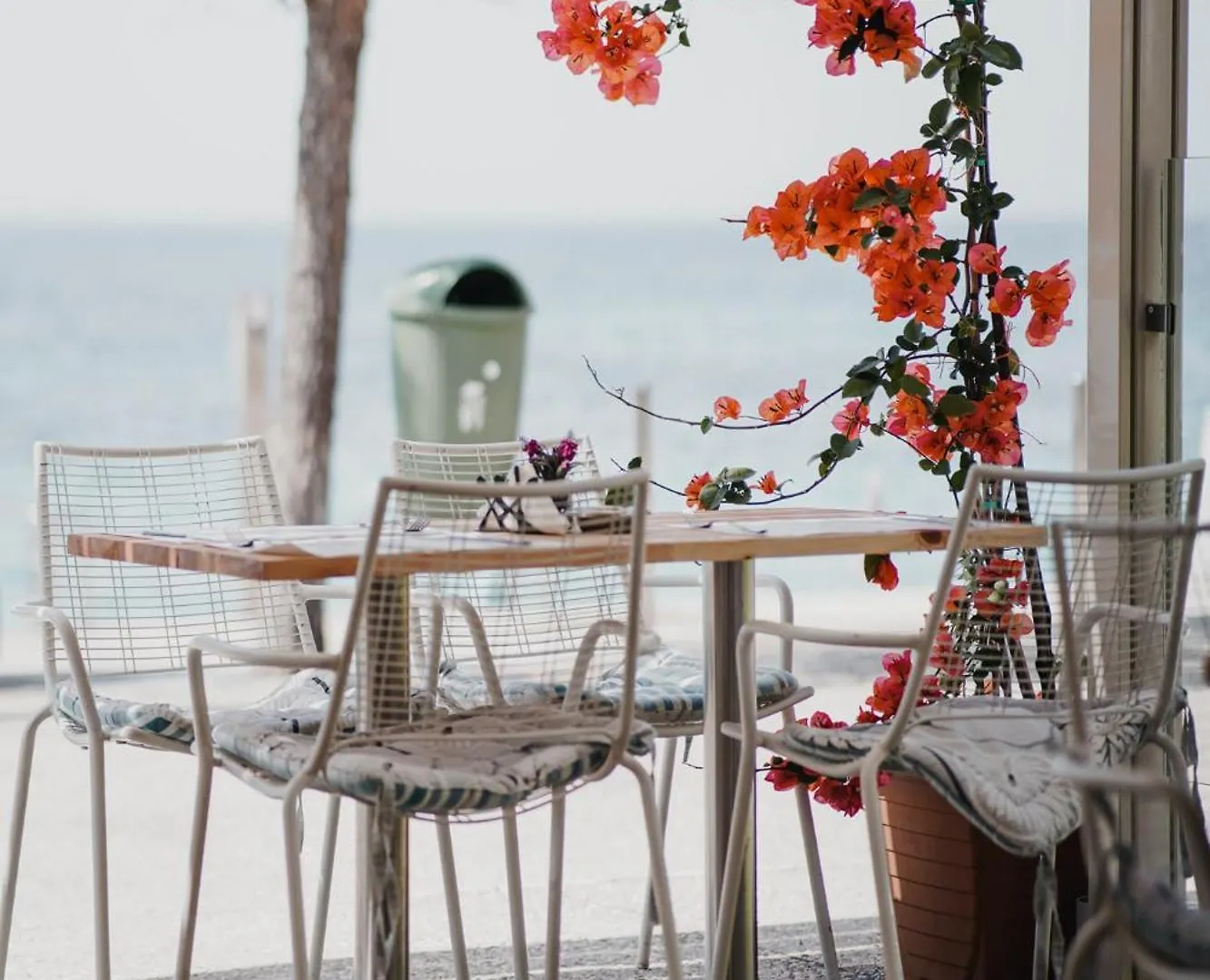 Noemie Hotel Himare