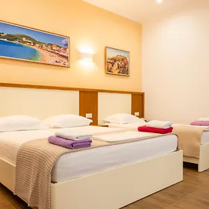 Sofia's Cozy *** Himare